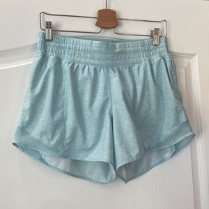 Lululemon High Rise Hotty Hot Shorts 4”